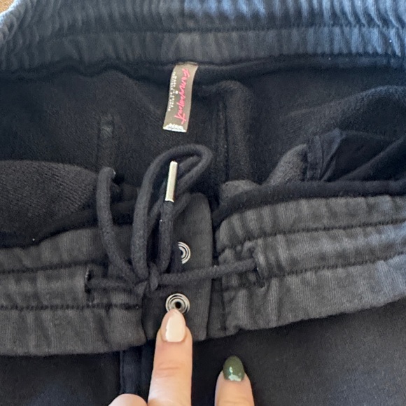 FREE PEOPLE Black Jogger Sweatpants - Comfortable Everyday Wear - Picture 5 of 7